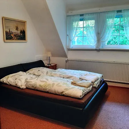 Haus Heidetal Bed and Breakfast 3*