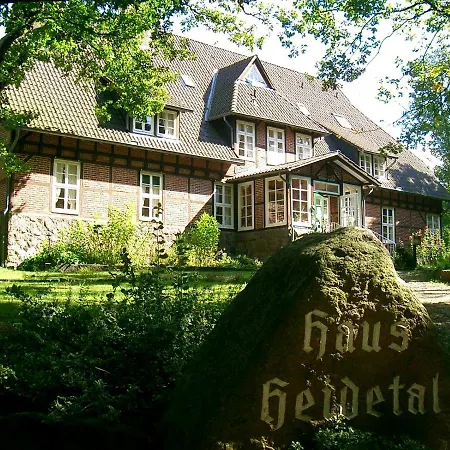 Haus Heidetal فندق مبيت وإفطار 3*