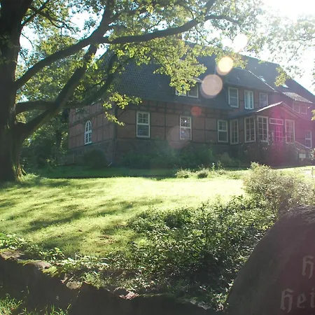 Bed & Breakfast Haus Heidetal 3*